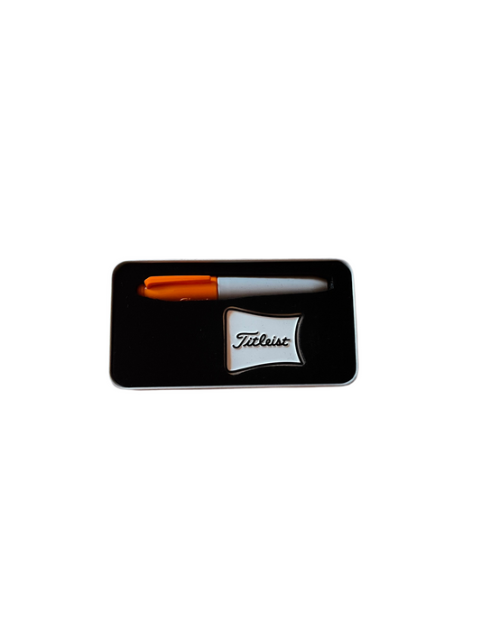 Titleist ball marker and sharpie kit